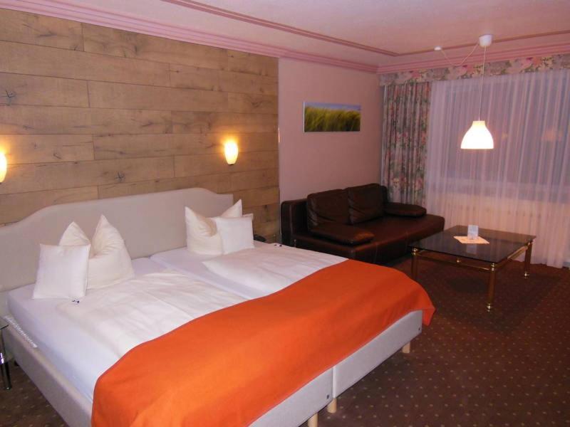 Parkhotel Tannenhof オイ・ミッテルベルグ エクステリア 写真